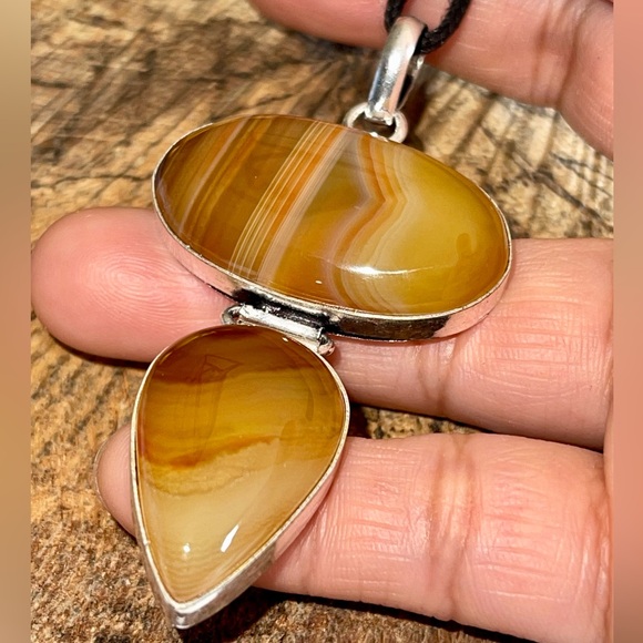 Rustic Color Sardonyx Agate Pendant 2 7/8” - Picture 5 of 15